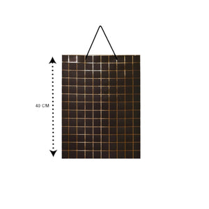 شنطه هدايا سوداء بخطوط ذهبية - حجم كبير